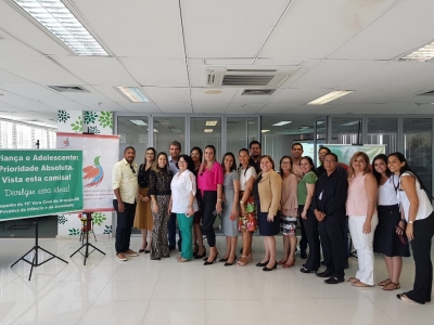 Coordenadoria da Mulher re&uacute;ne prefeitos e gestores do interior